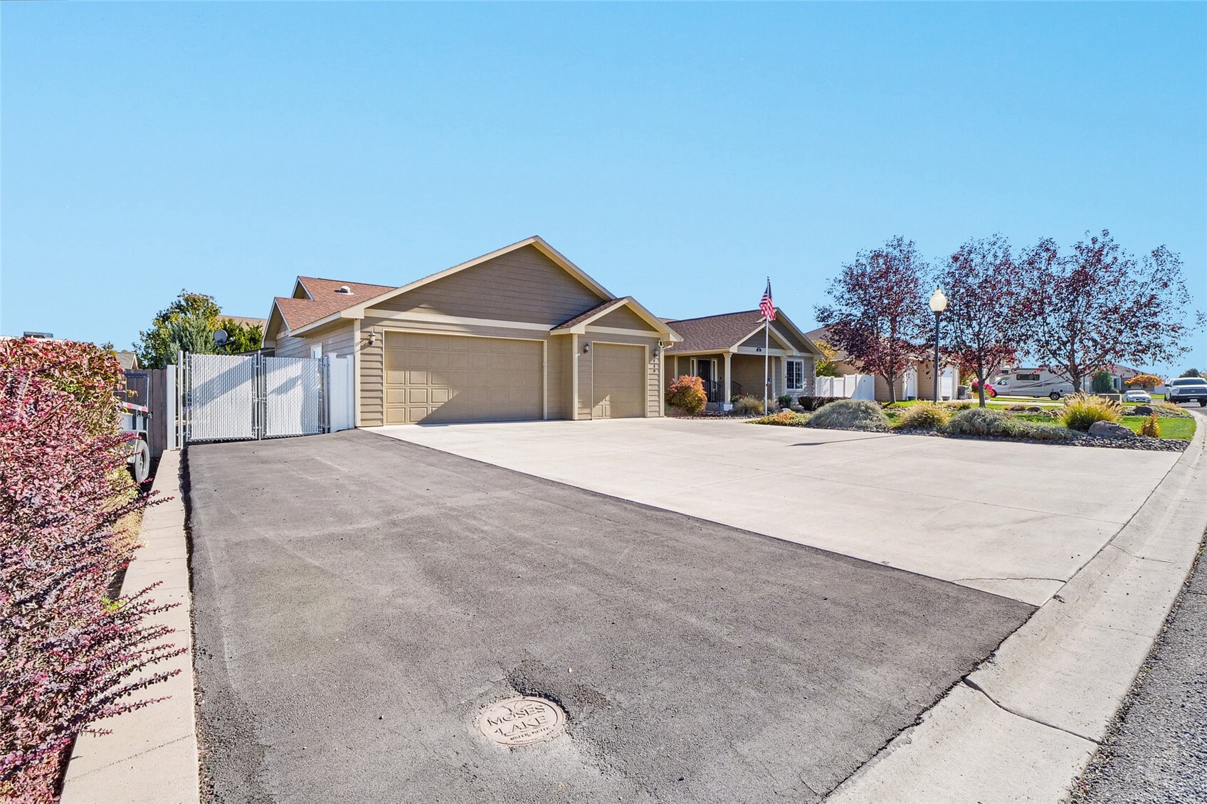 419 Dandero Street Property Photo 6