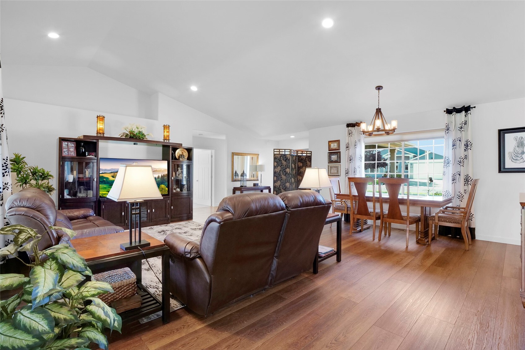 419 Dandero Street Property Photo 12