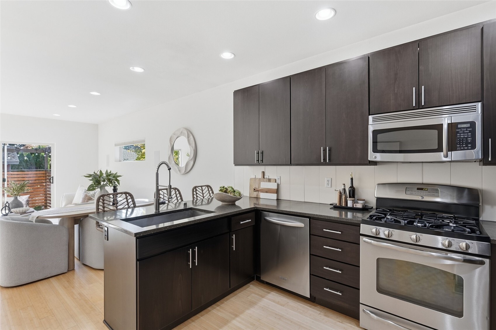 2105 N 89th Street Property Photo 12