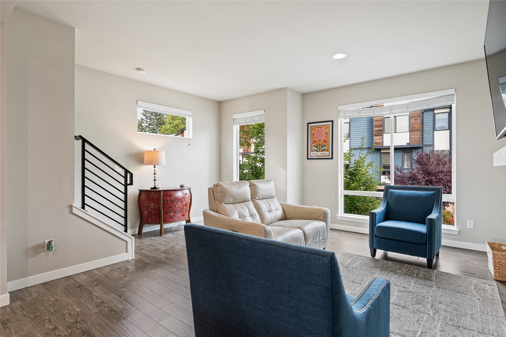 12718 35th Avenue G-3 Property Photo 12