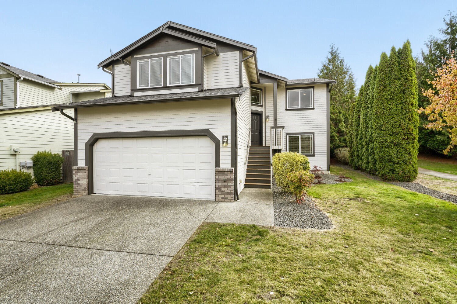 18121 72nd Avenue Property Photo 1