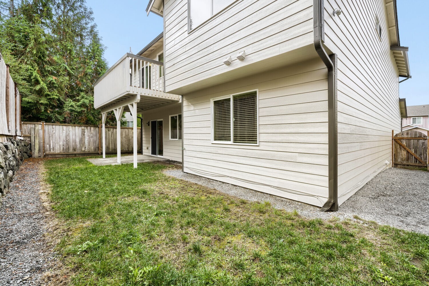 18121 72nd Avenue Property Photo 5