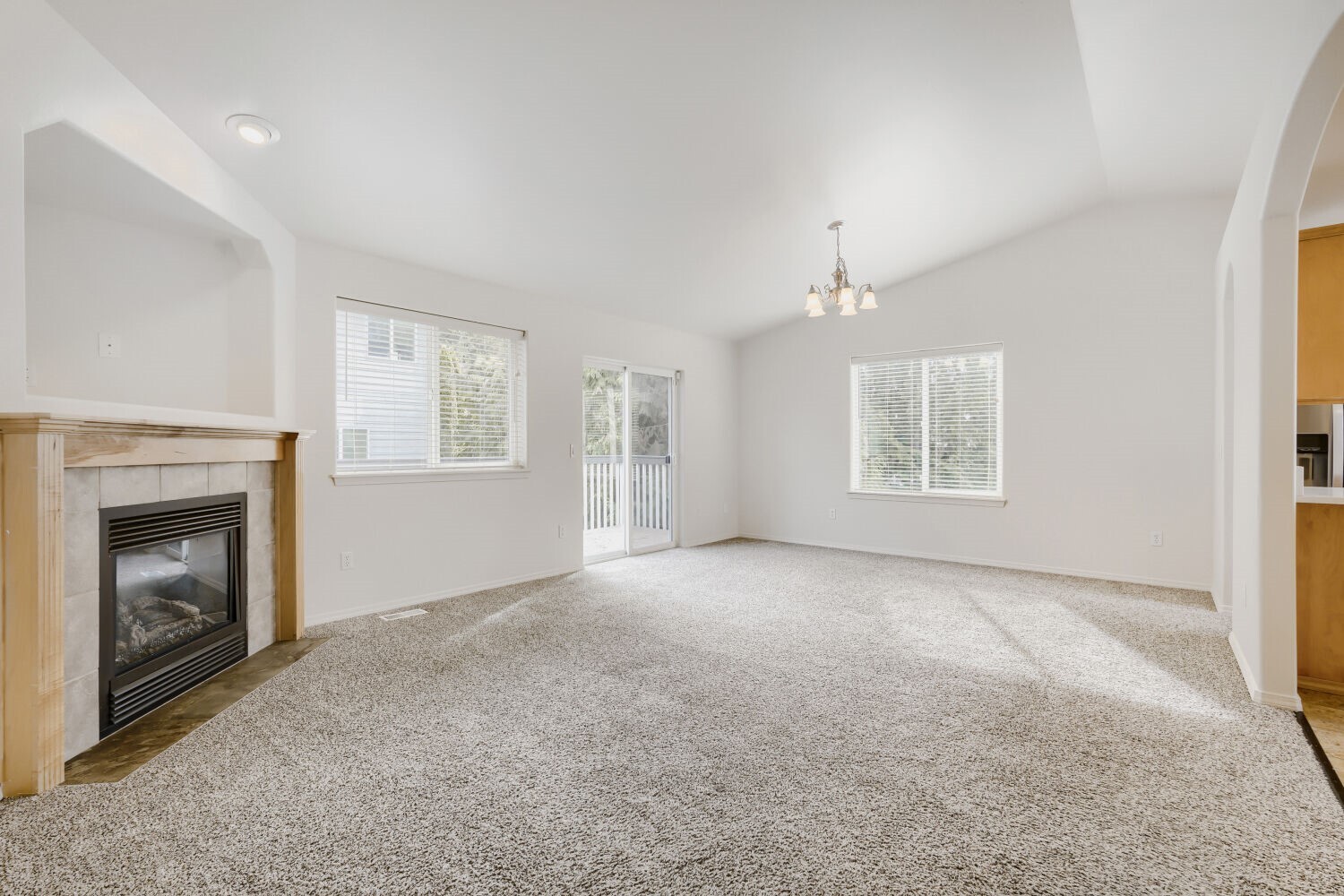 18121 72nd Avenue Property Photo 8