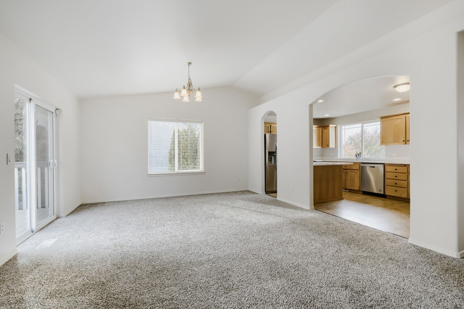 18121 72nd Avenue Property Photo 9