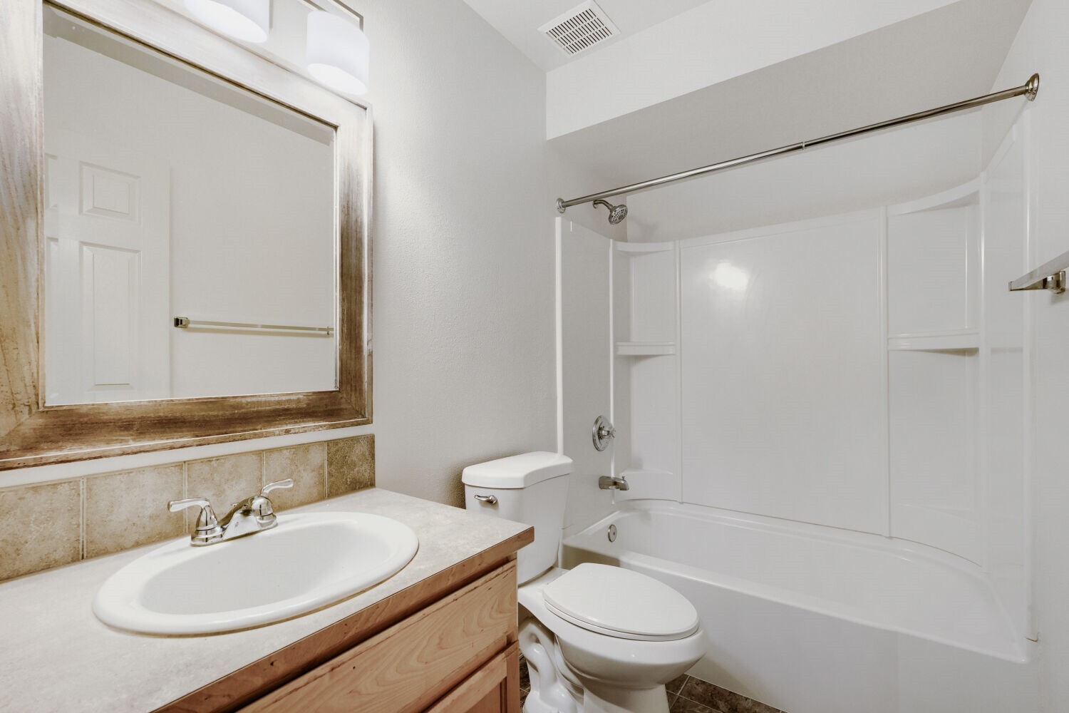 18121 72nd Avenue Property Photo 24