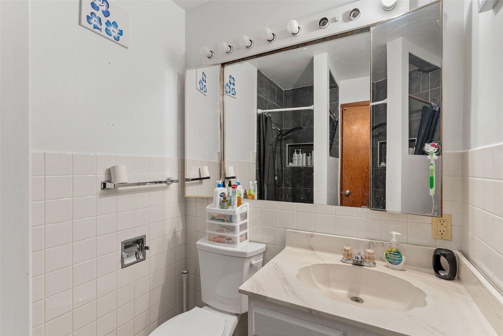 402 Pike Street Property Photo 25