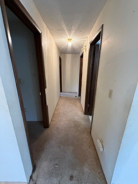 1621 Harding Road Property Photo 8