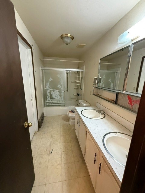 1621 Harding Road Property Photo 9