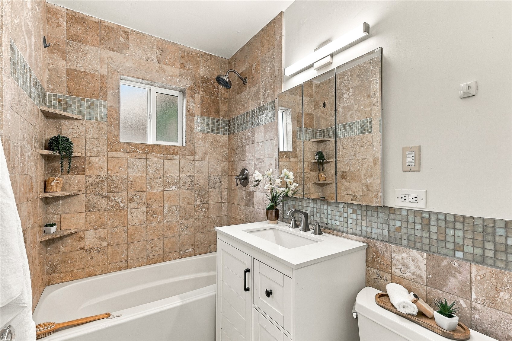 5756 25th Avenue Property Photo 13