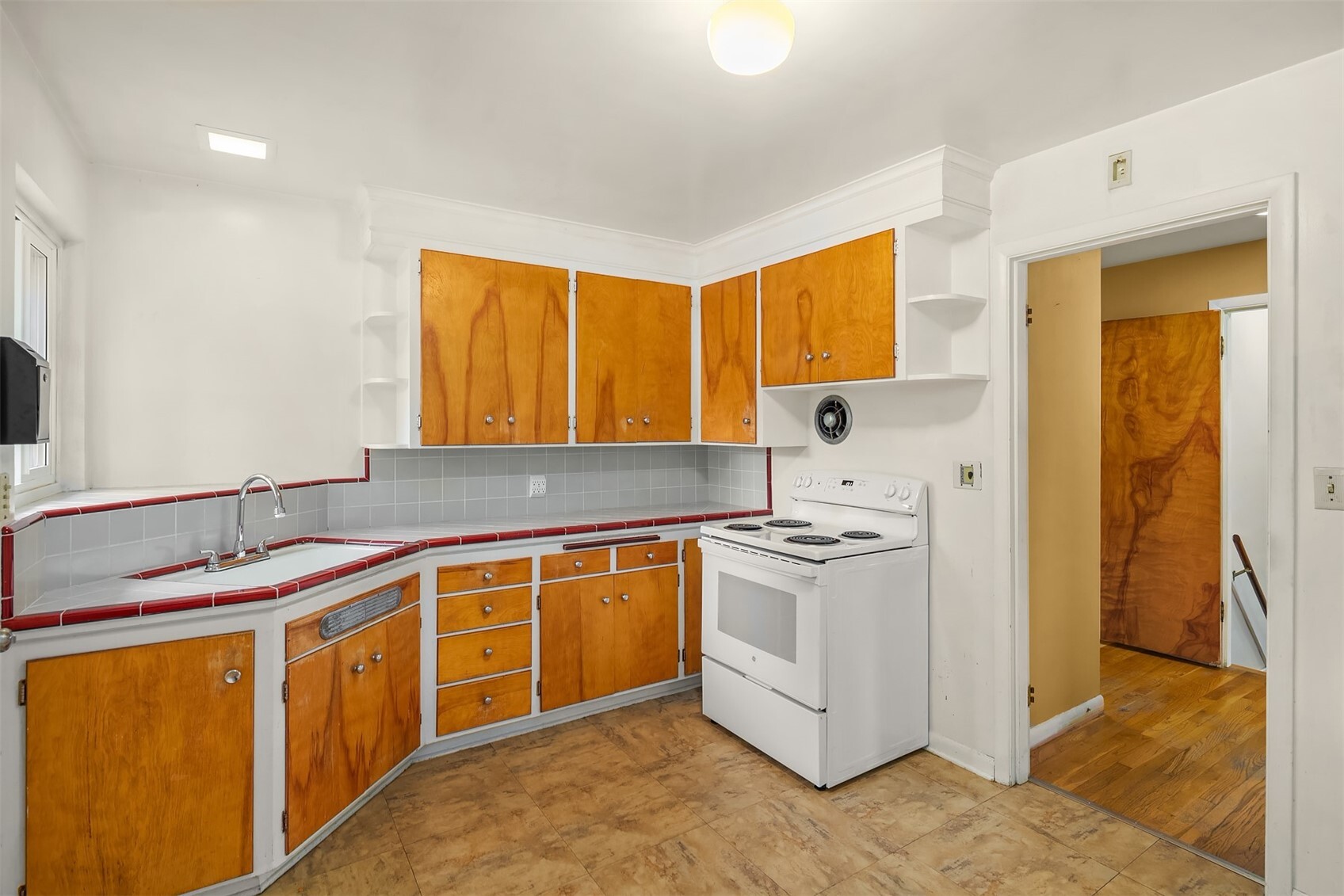 1710 Baker Avenue Property Photo 7