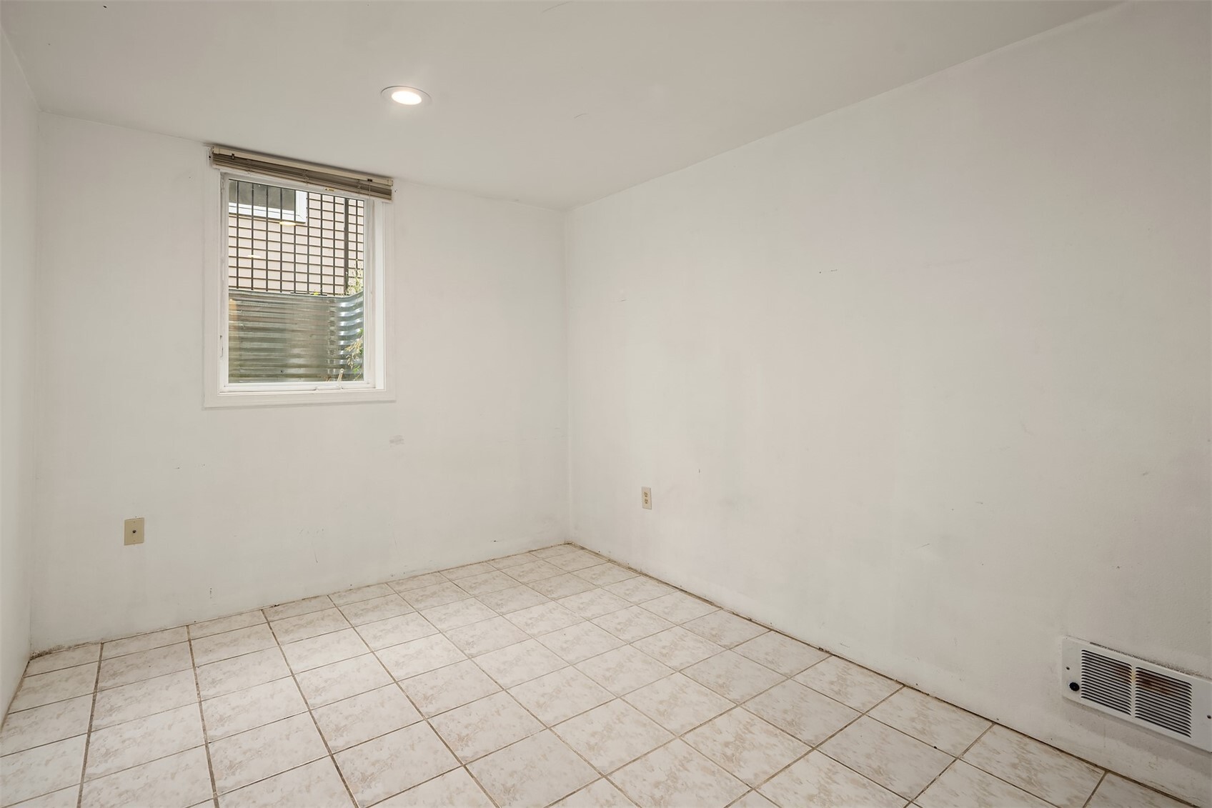 1710 Baker Avenue Property Photo 17