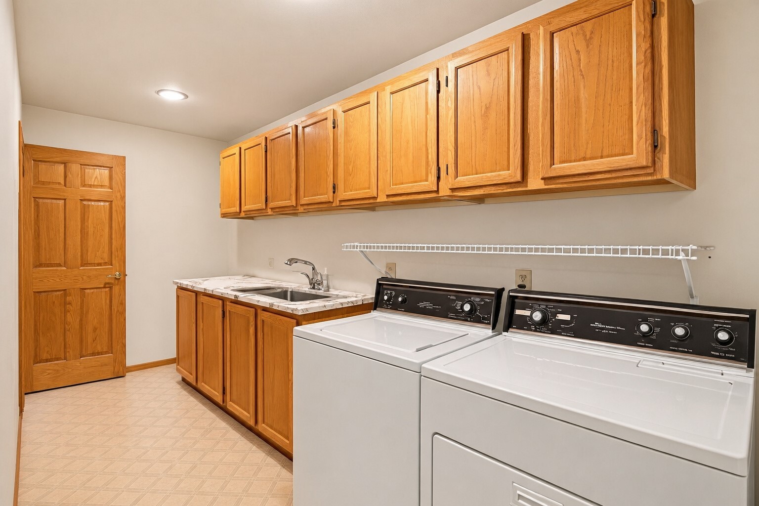 1717 Brookmonte Drive Property Photo 19