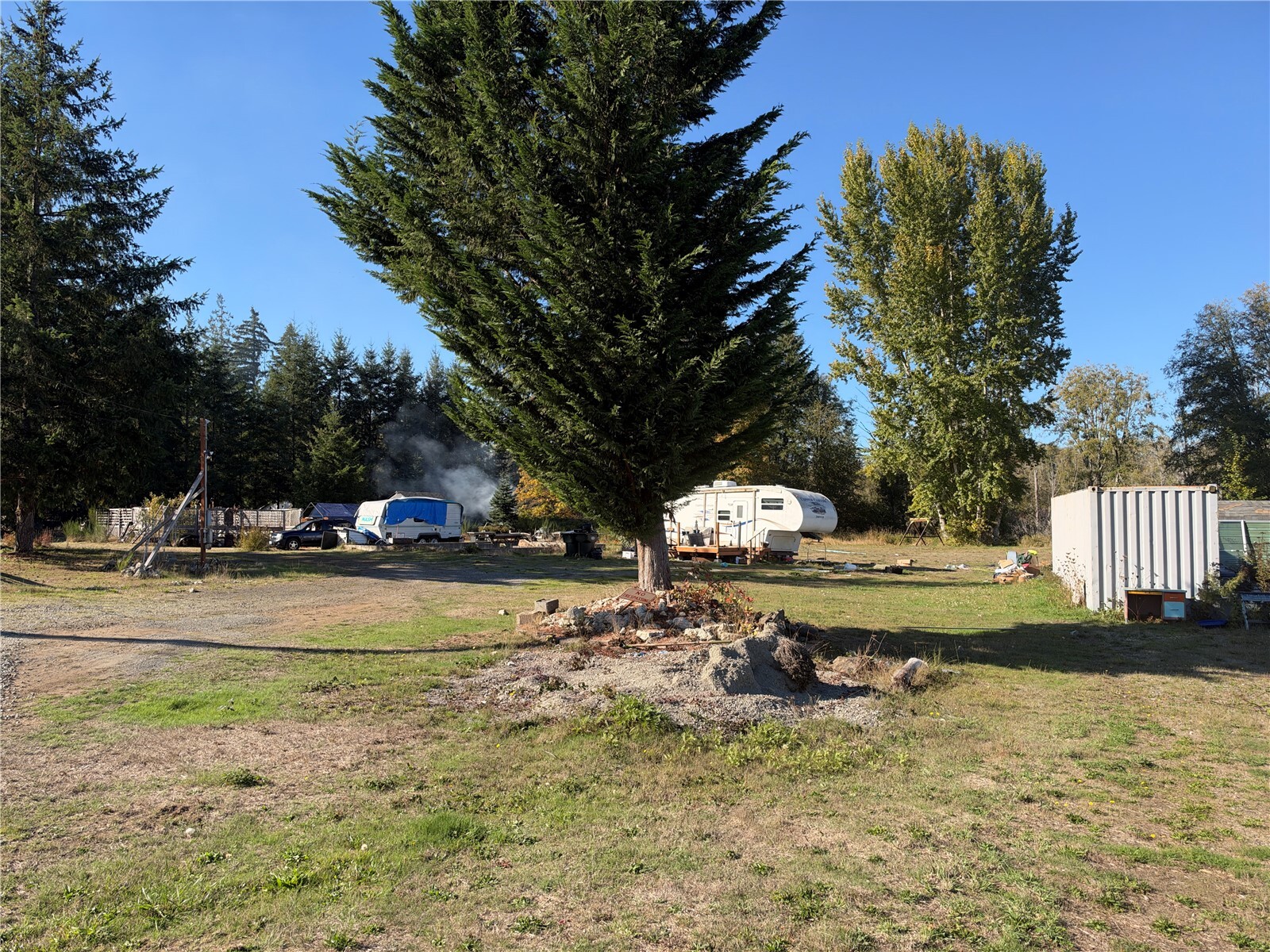 6137 Kirsop Road Property Photo 3