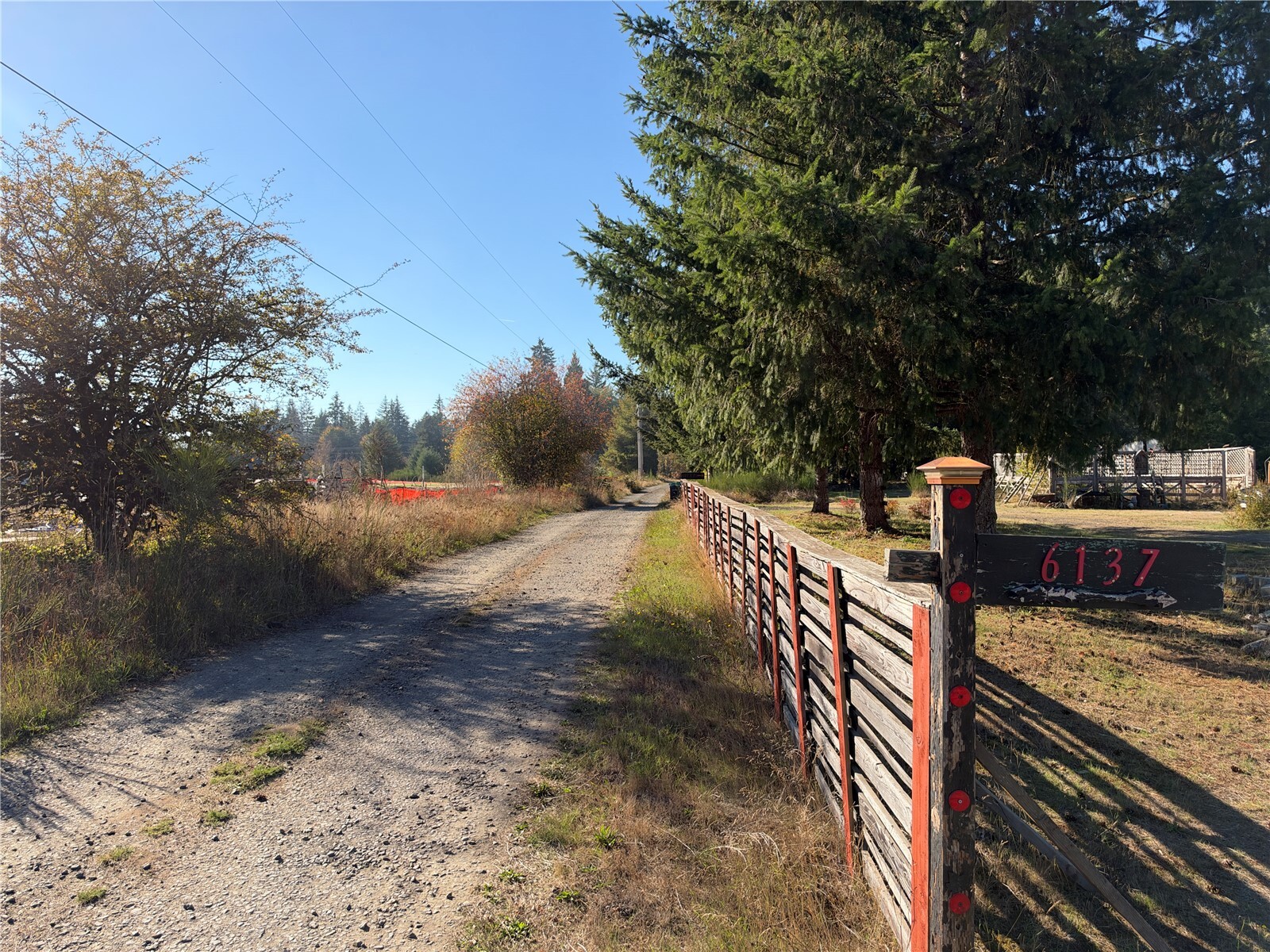 6137 Kirsop Road Property Photo 14