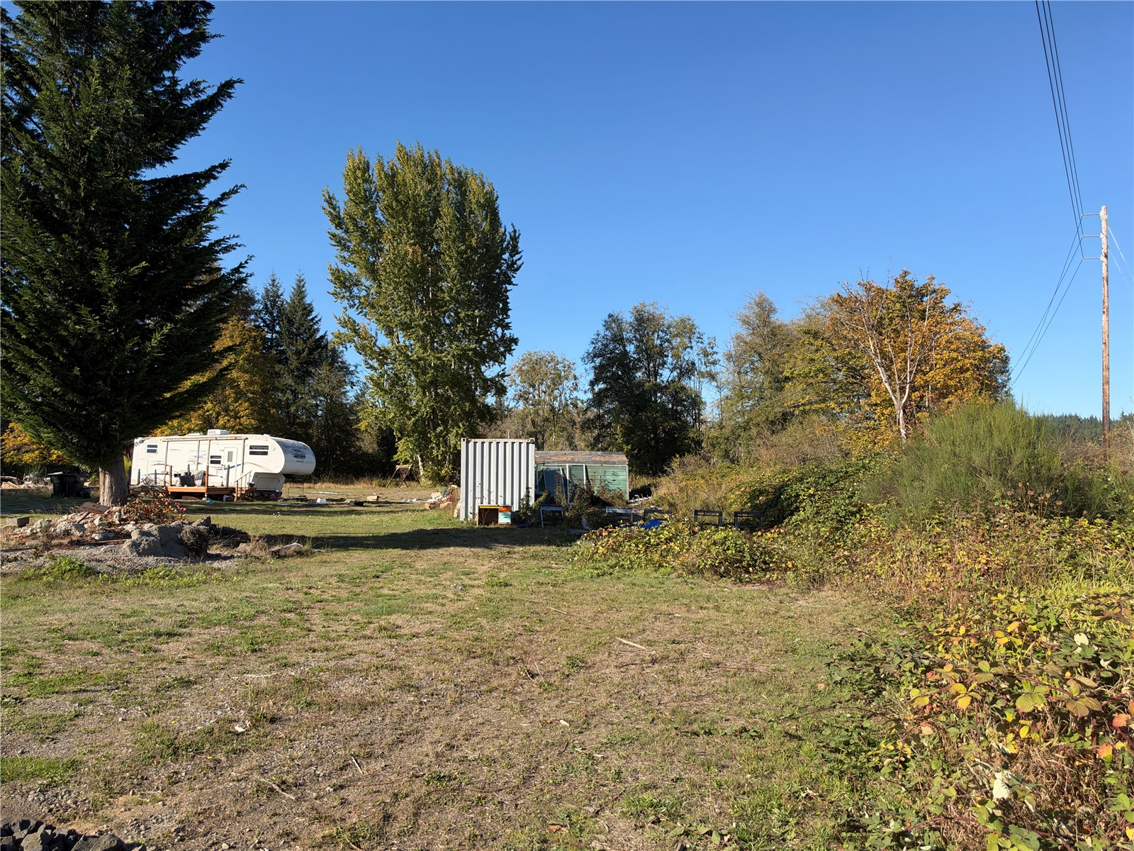 6137 Kirsop Road Property Photo 16