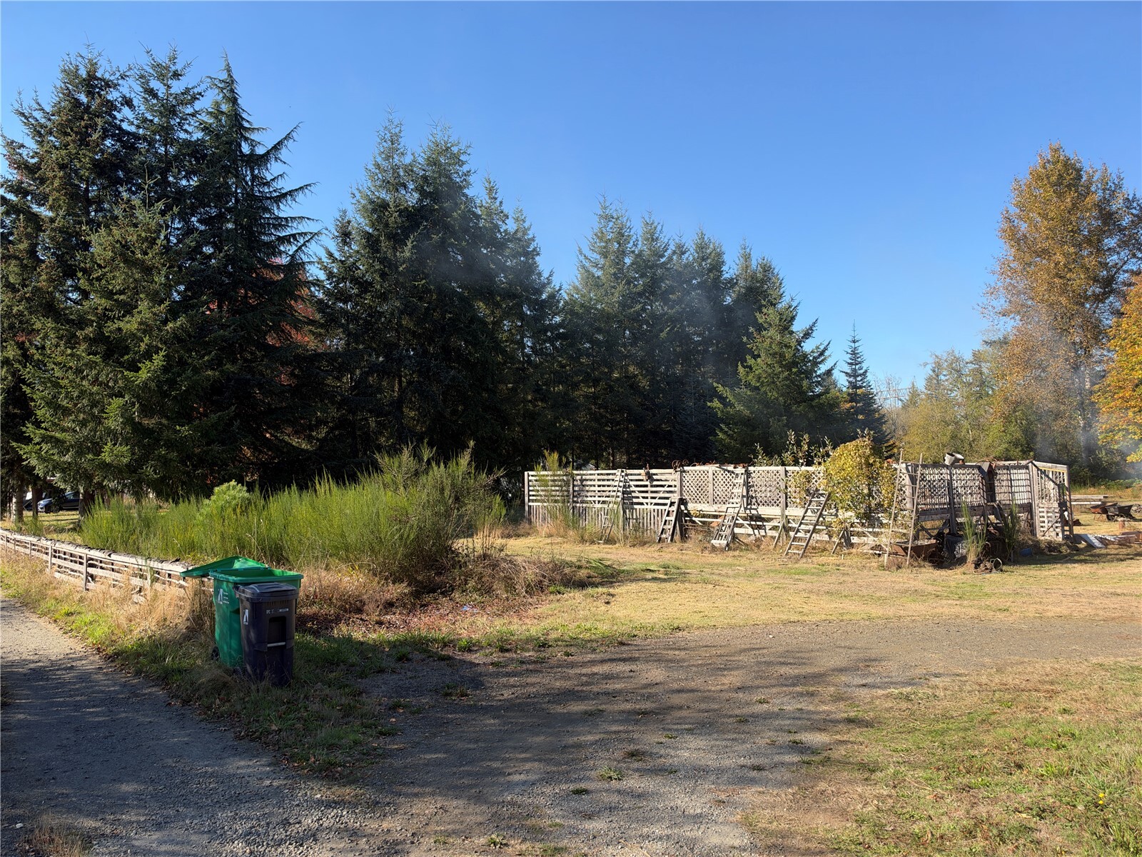 6137 Kirsop Road Property Photo 20