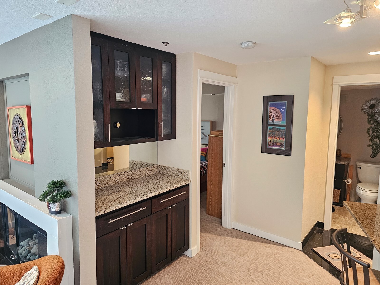 530 Melrose Avenue 501 Property Photo 10