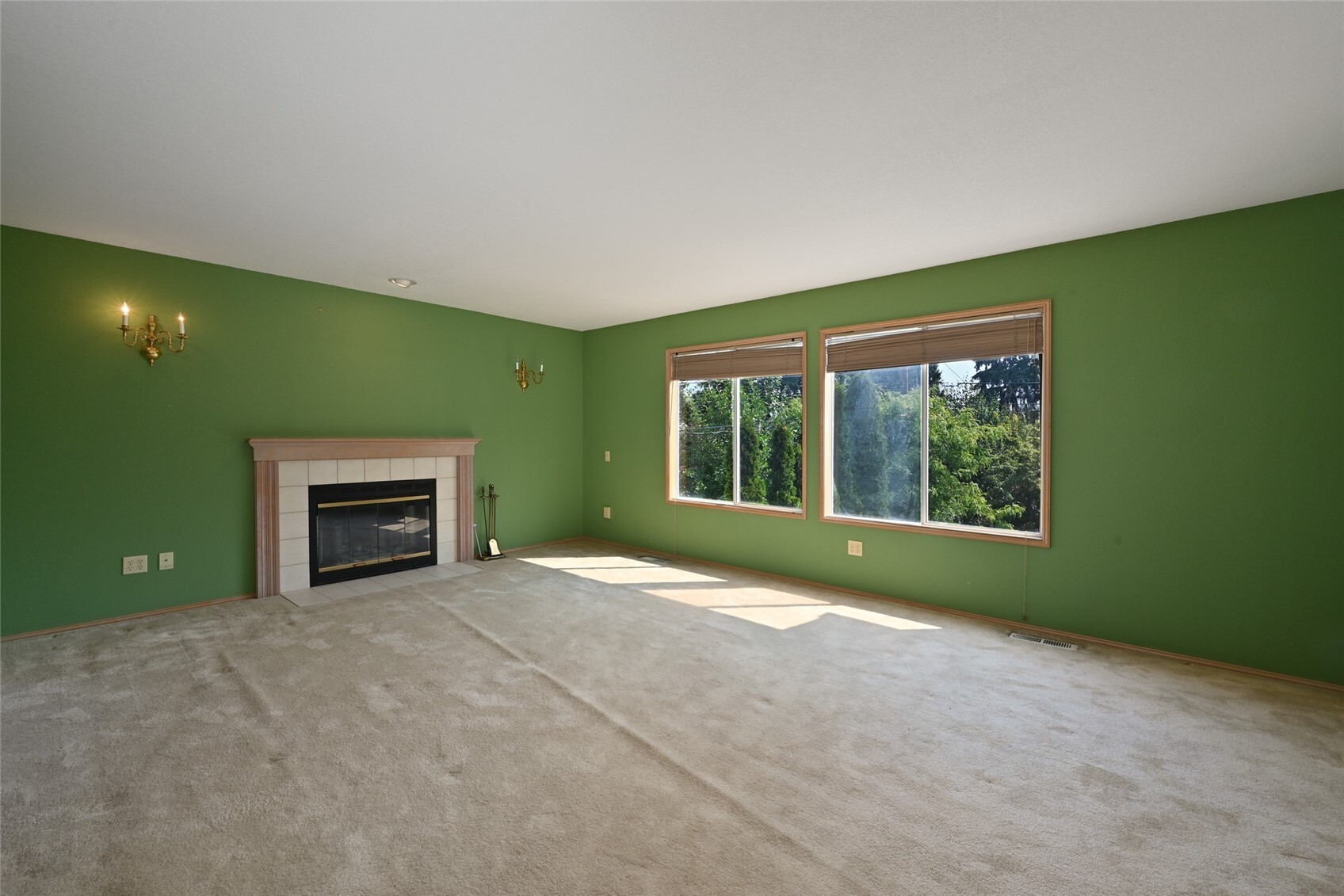 4407 30th Avenue Property Photo 4