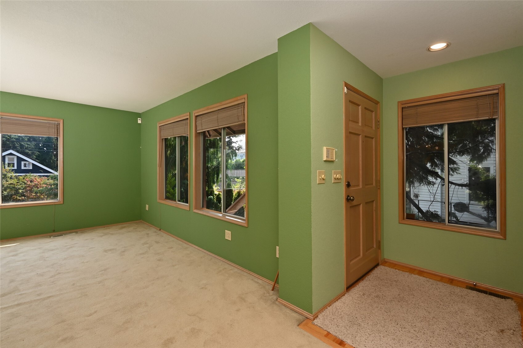 4407 30th Avenue Property Photo 5