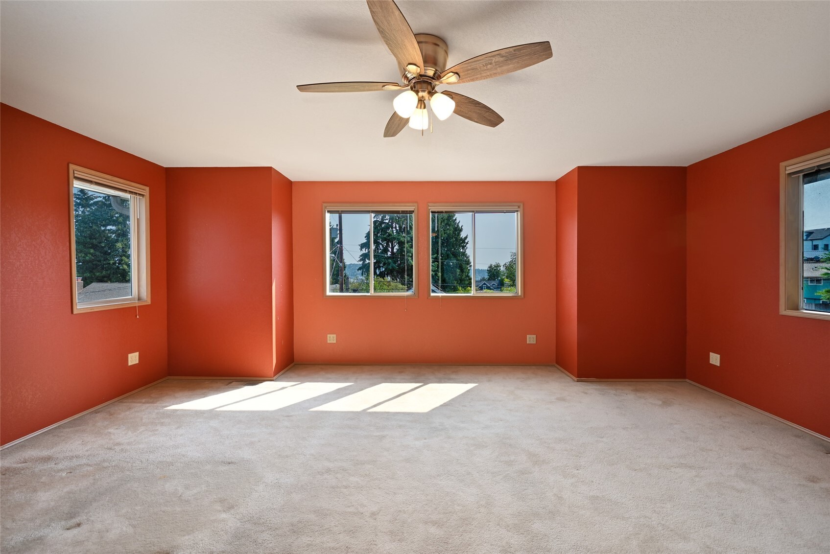 4407 30th Avenue Property Photo 14