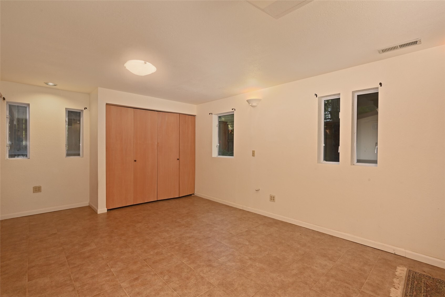 4407 30th Avenue Property Photo 26