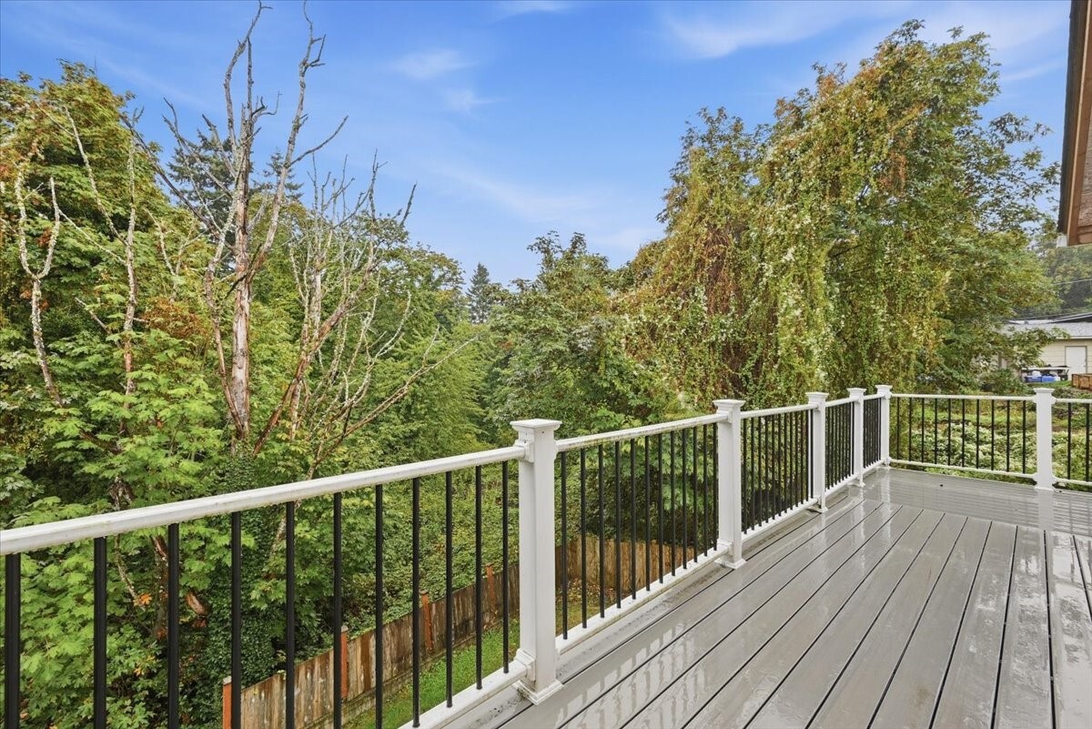 11048 Lotus Place Property Photo 20