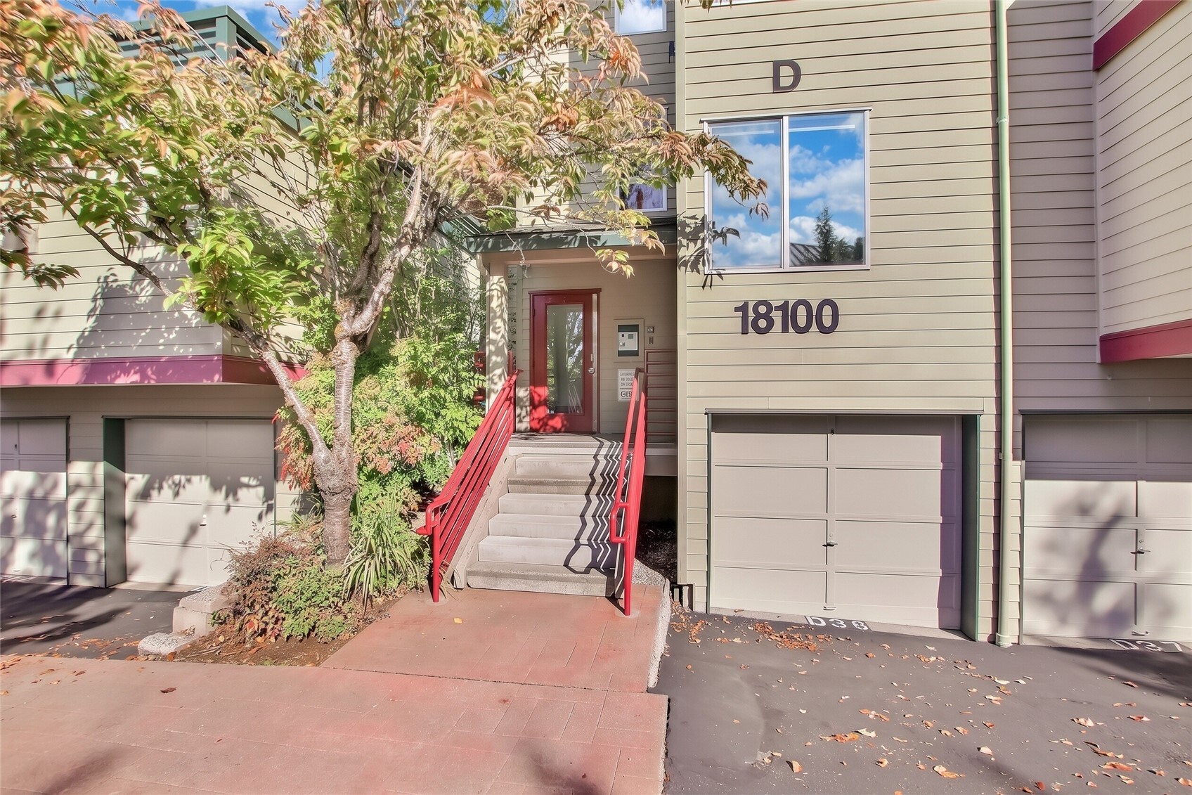 18100 15th Avenue D120 Property Photo 3