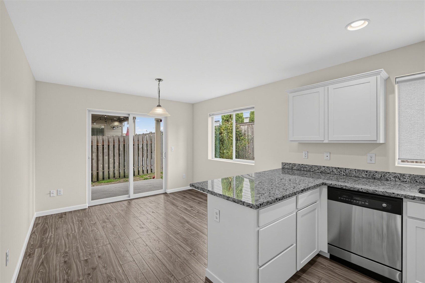 220 Ne Tronson Circle Property Photo 11