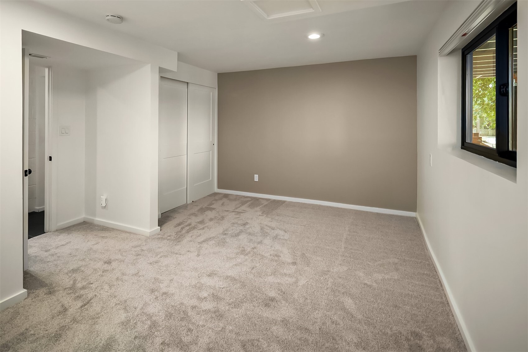 5619 125th Avenue Property Photo 19