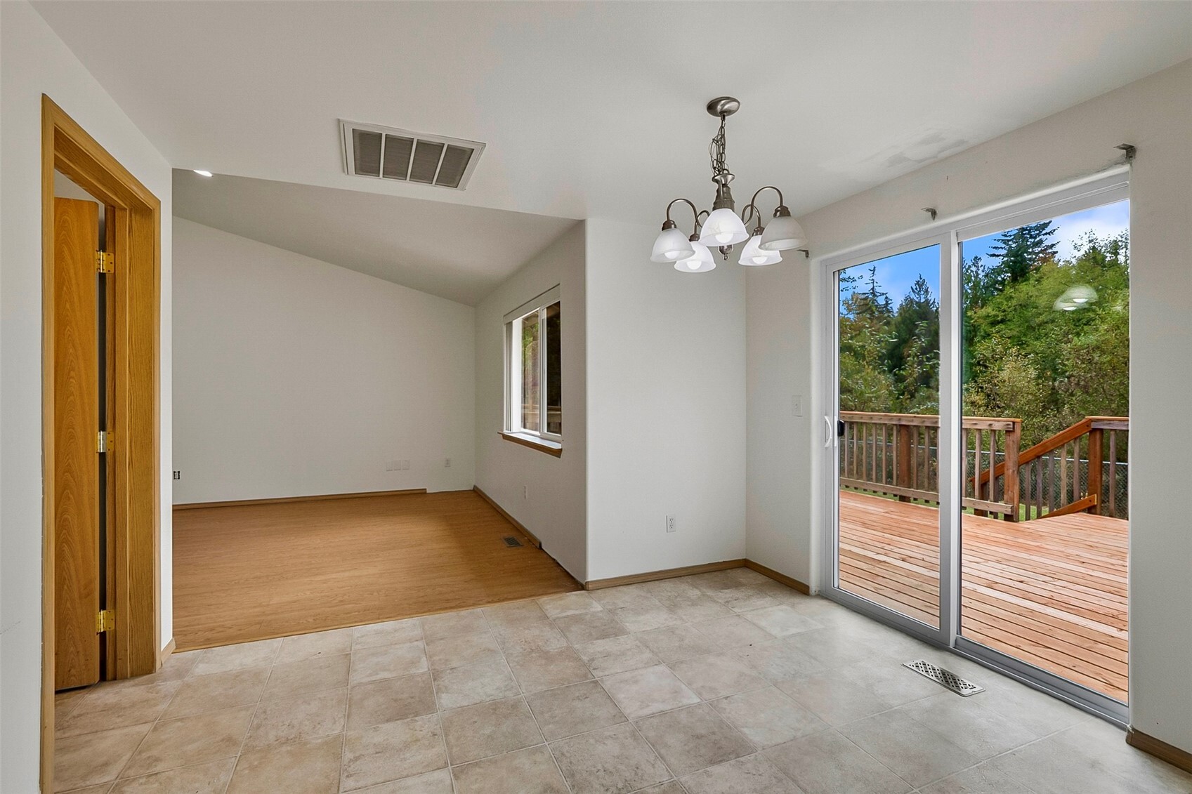 19200 Vista Dr Property Photo 10