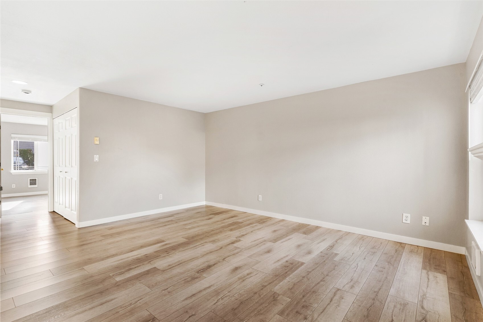 9727 18th Avenue A103 Property Photo 9
