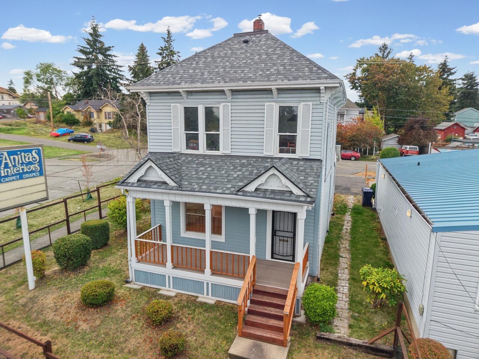 3418 Pacific Avenue Property Photo 2