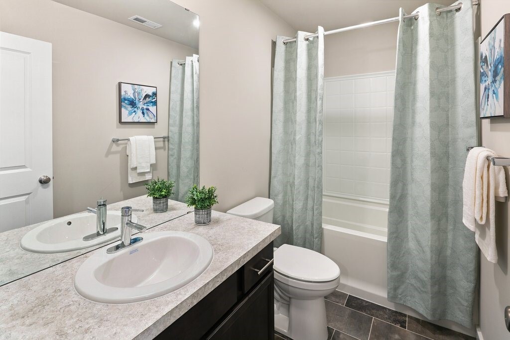 309 207th Place Property Photo 22