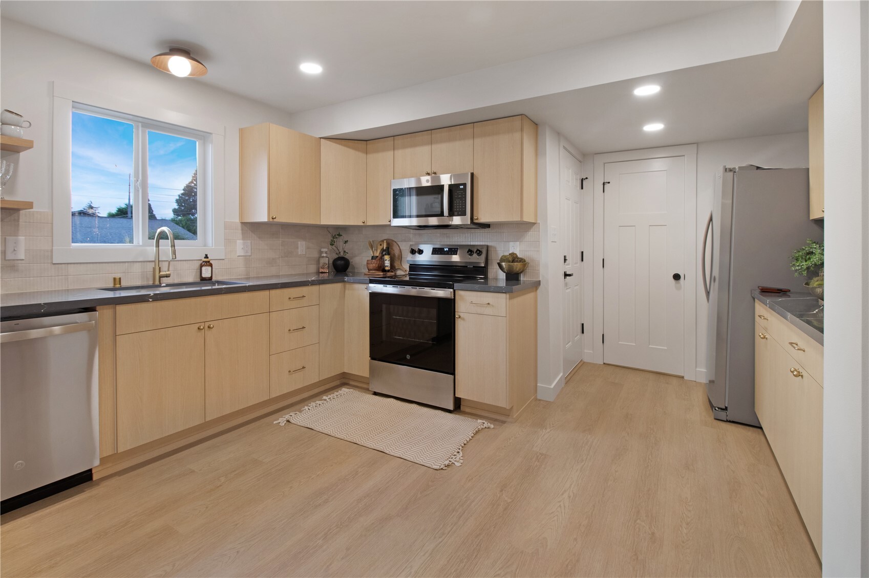 7408 S D Street Property Photo 14