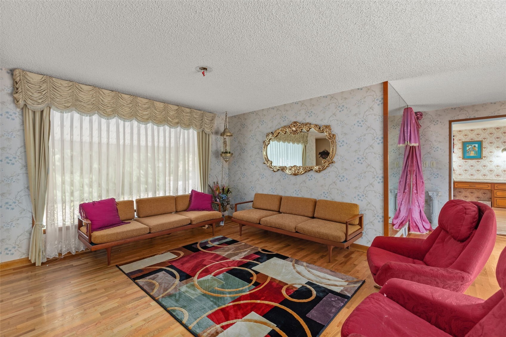 6353 School Street Property Photo 4