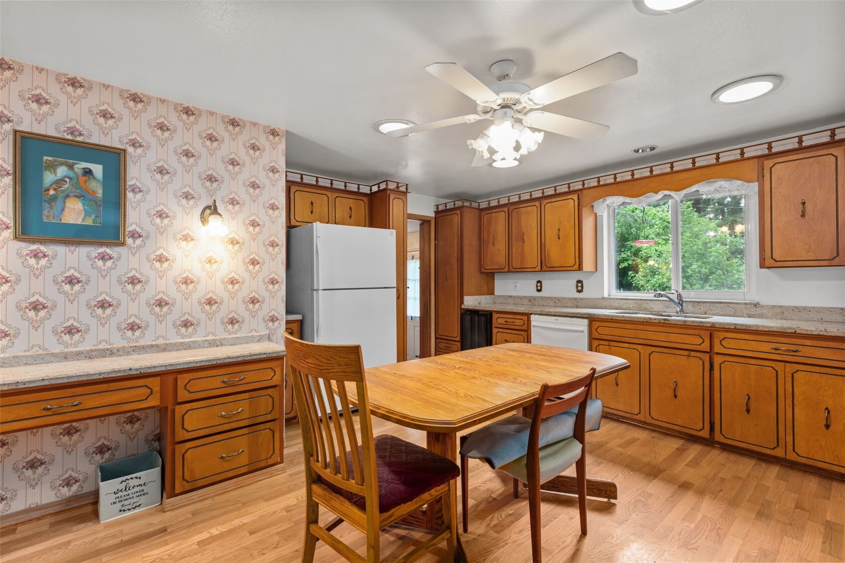 6353 School Street Property Photo 9