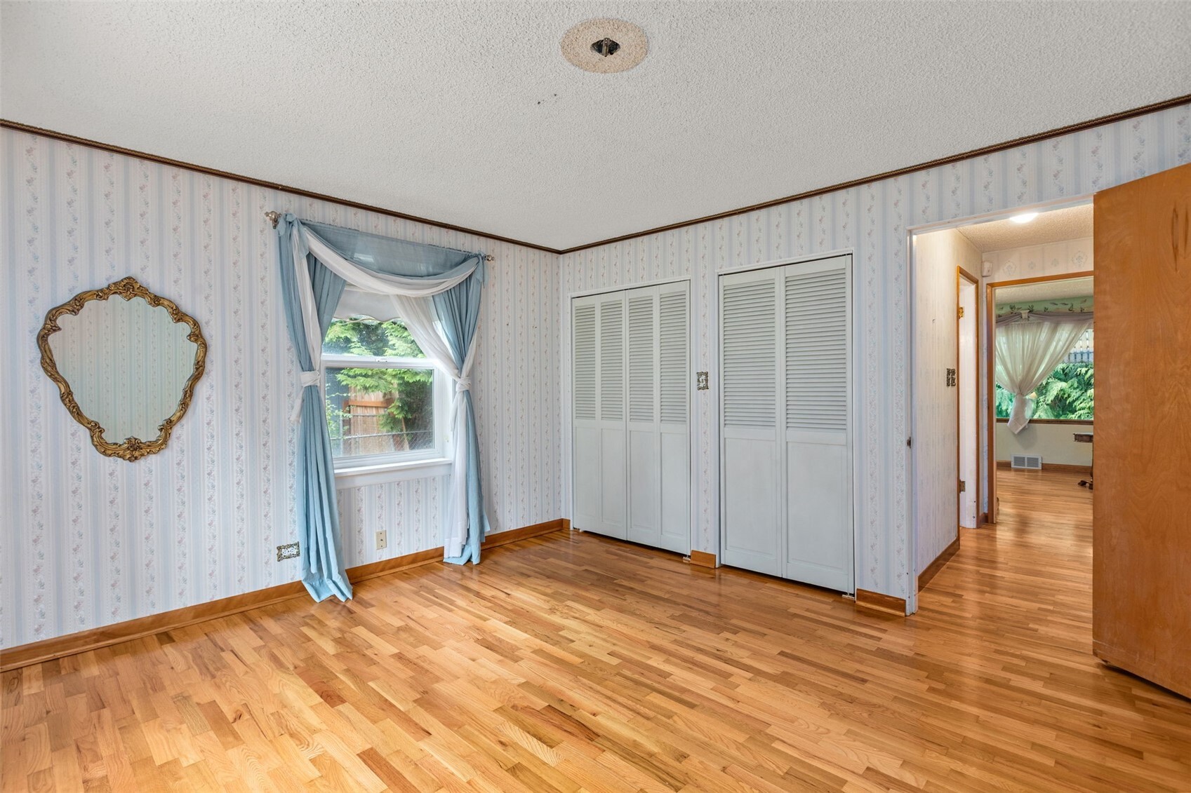 6353 School Street Property Photo 18