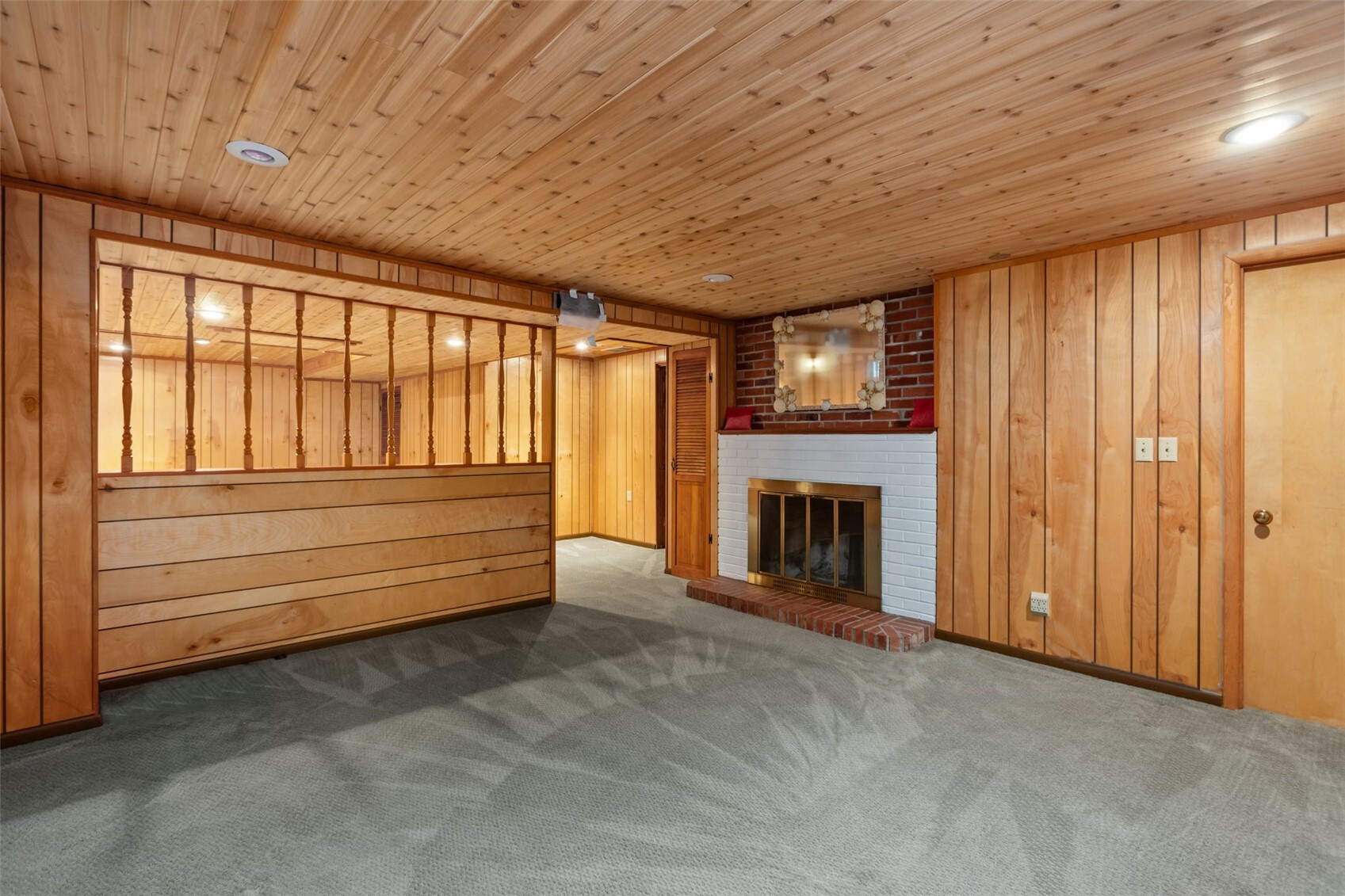 6353 School Street Property Photo 24