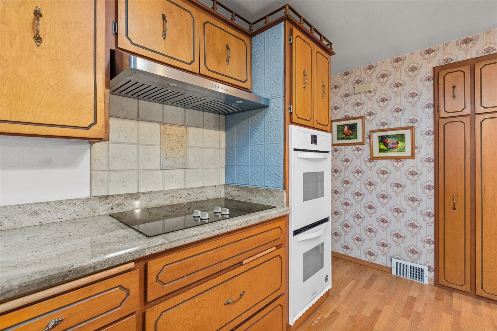 6353 School Street Property Photo 37