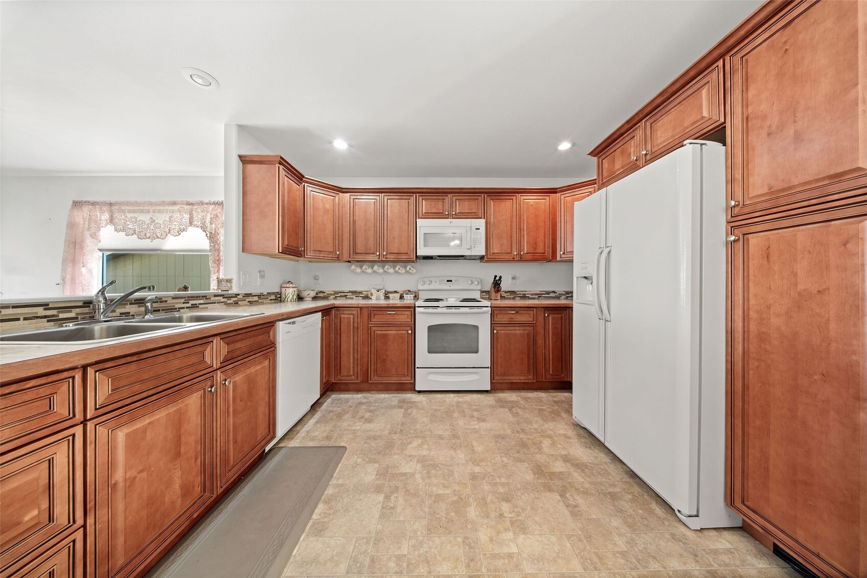 1837 Heritage Drive Property Photo 13