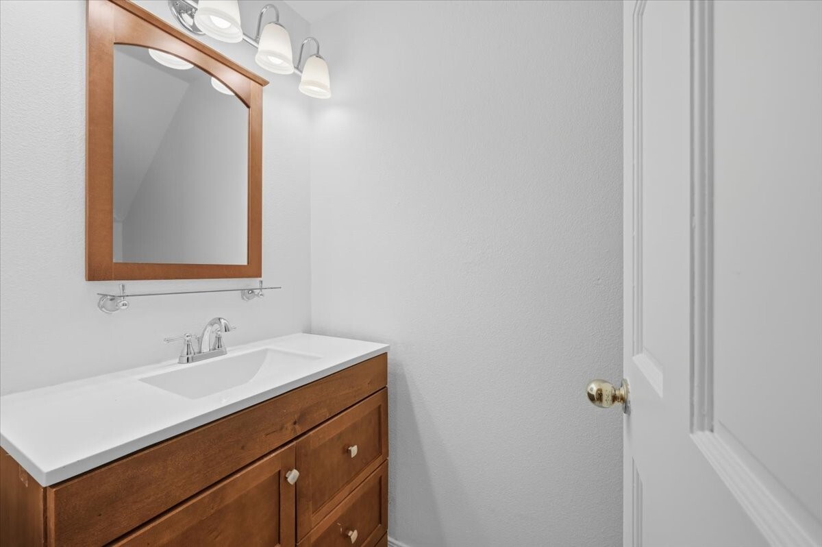 7031 210th Street B Property Photo 11