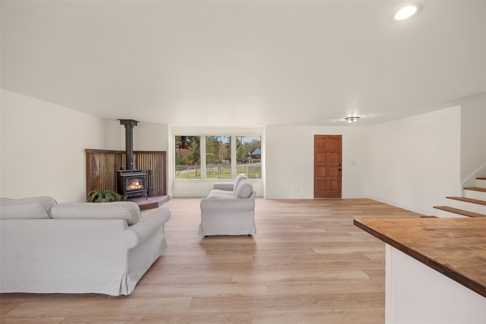 6910 278th Street Property Photo 4