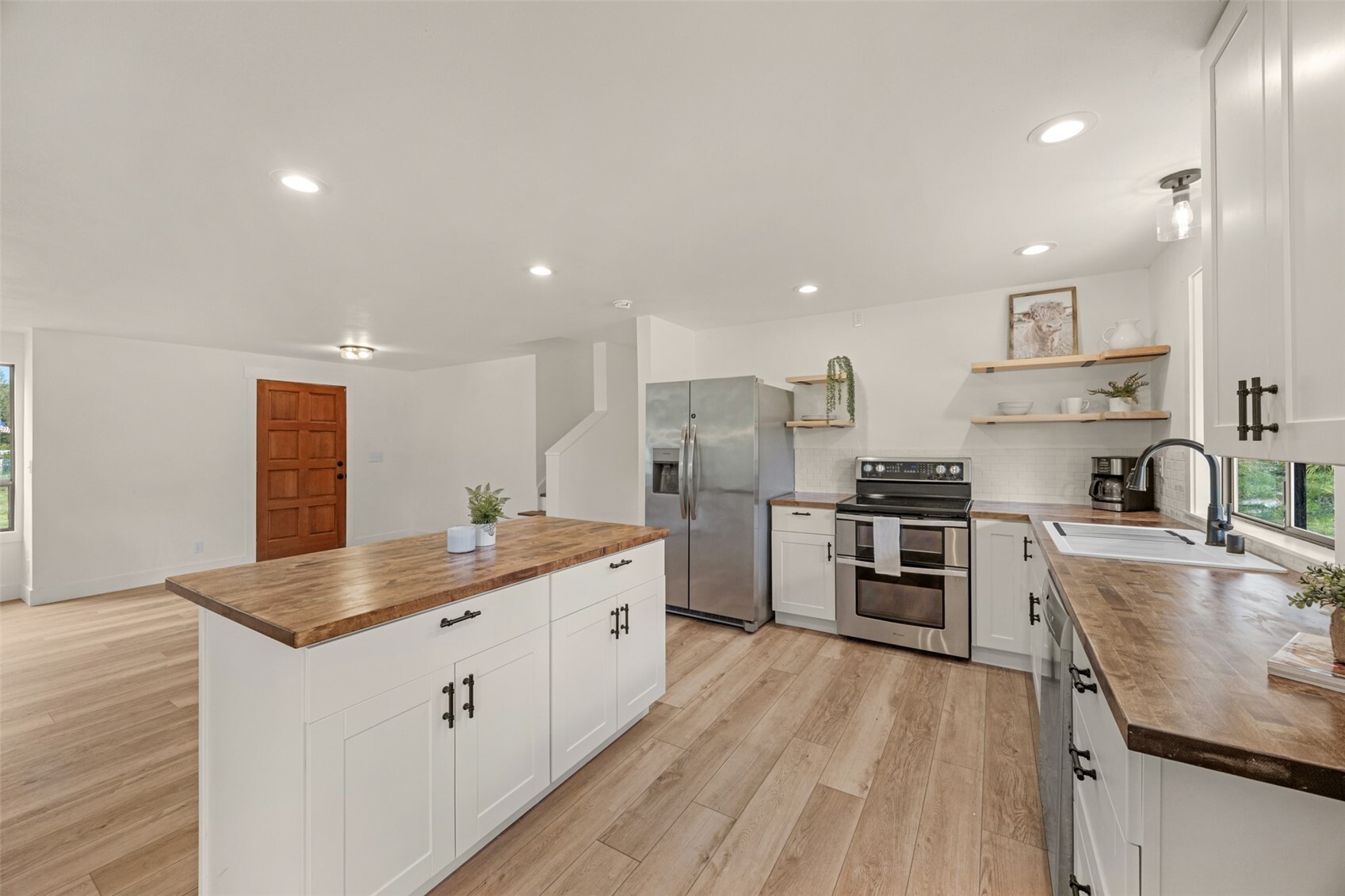 6910 278th Street Property Photo 6
