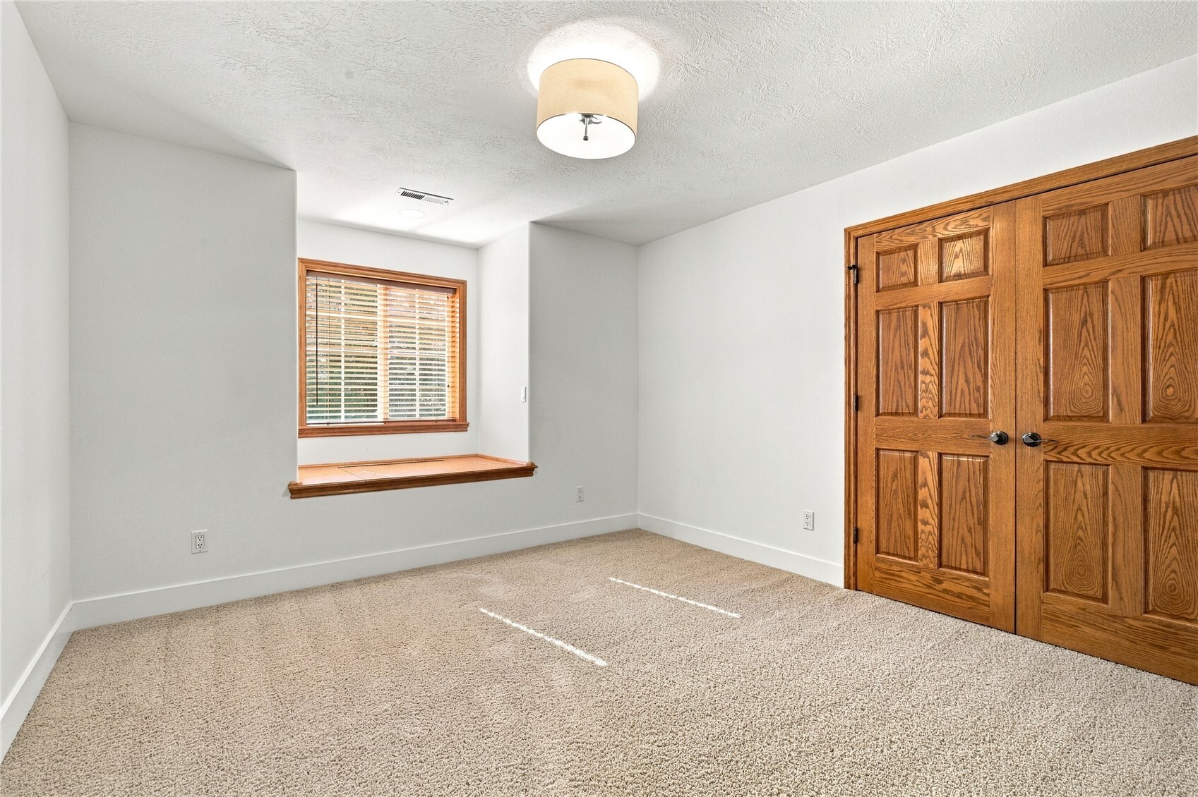 9505 Occidental Road Property Photo 32