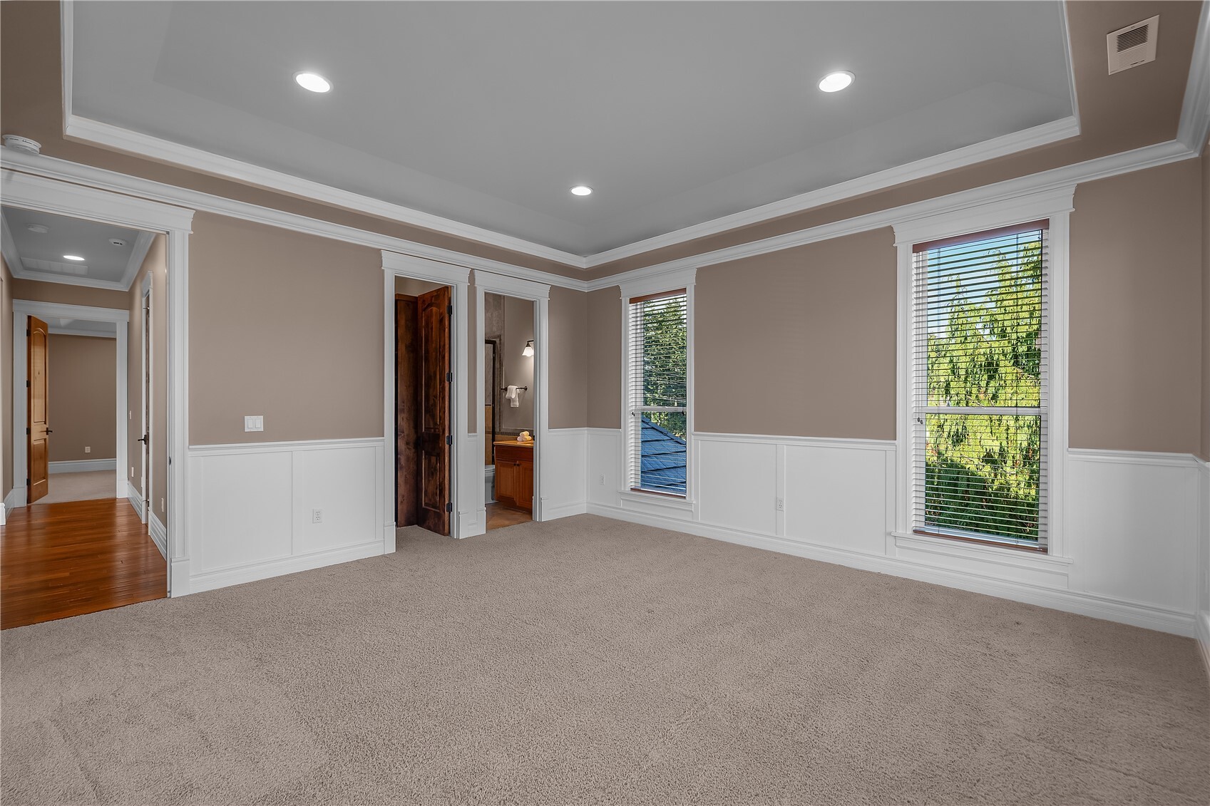 9647 39th Loop Property Photo 32
