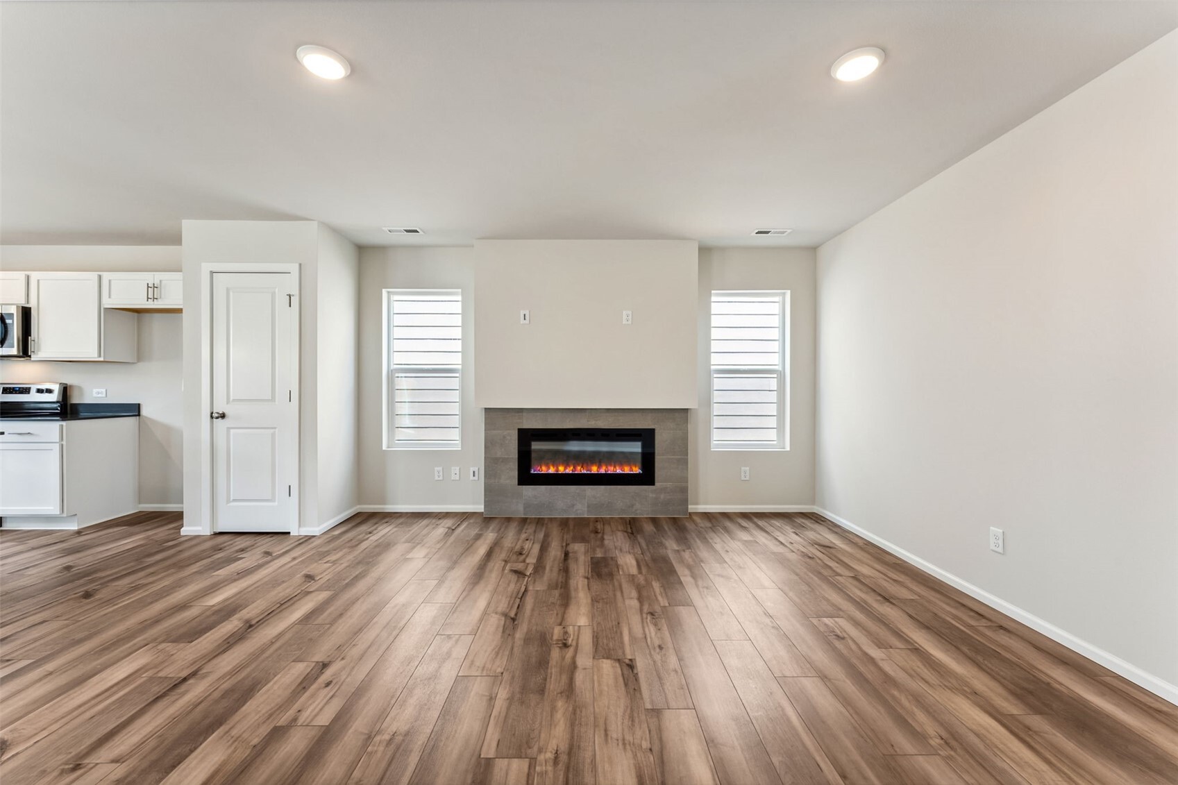 9914 Ferns Loop Property Photo 14
