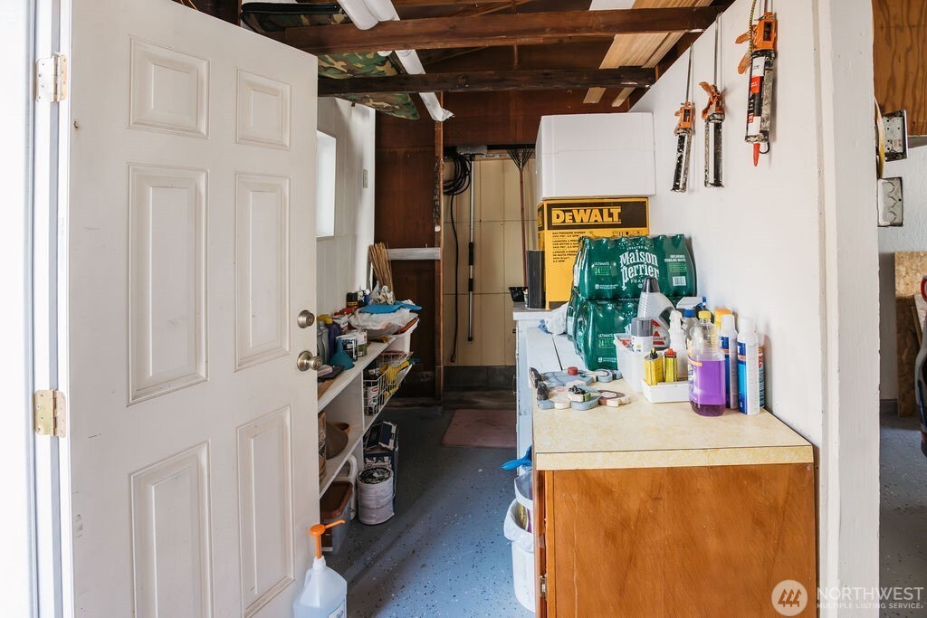 404 Jackson Street Property Photo 10