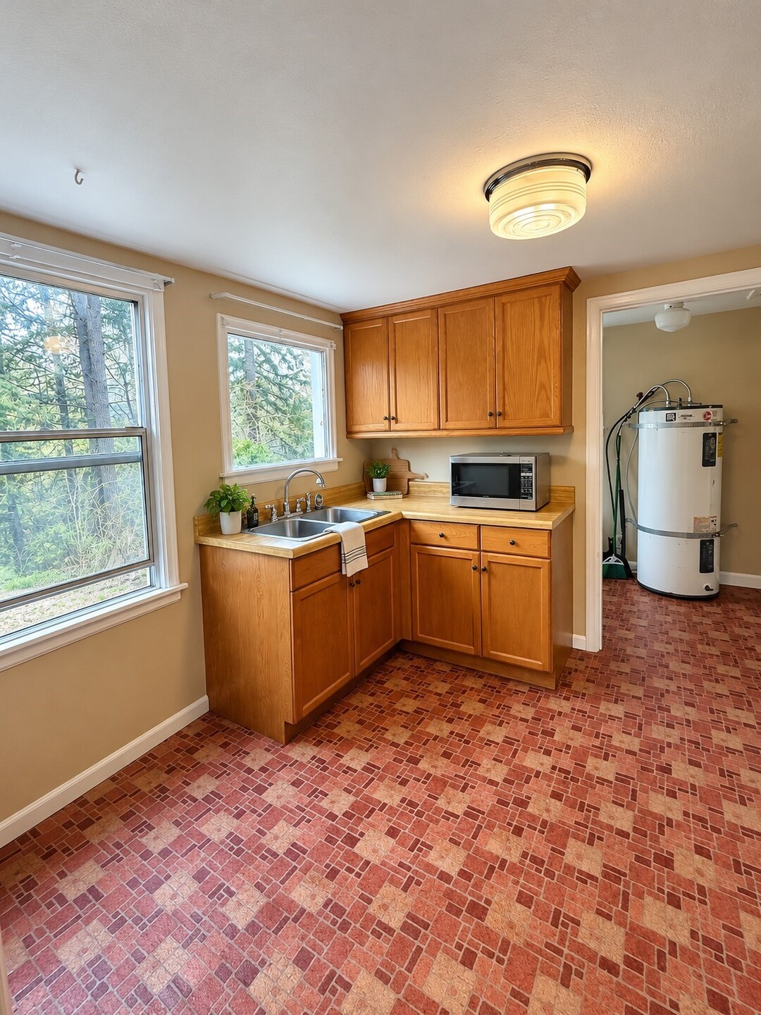 8727 Moreland Avenue Property Photo 3
