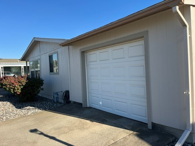 1321 Rancho Villa Dr Property Photo 8
