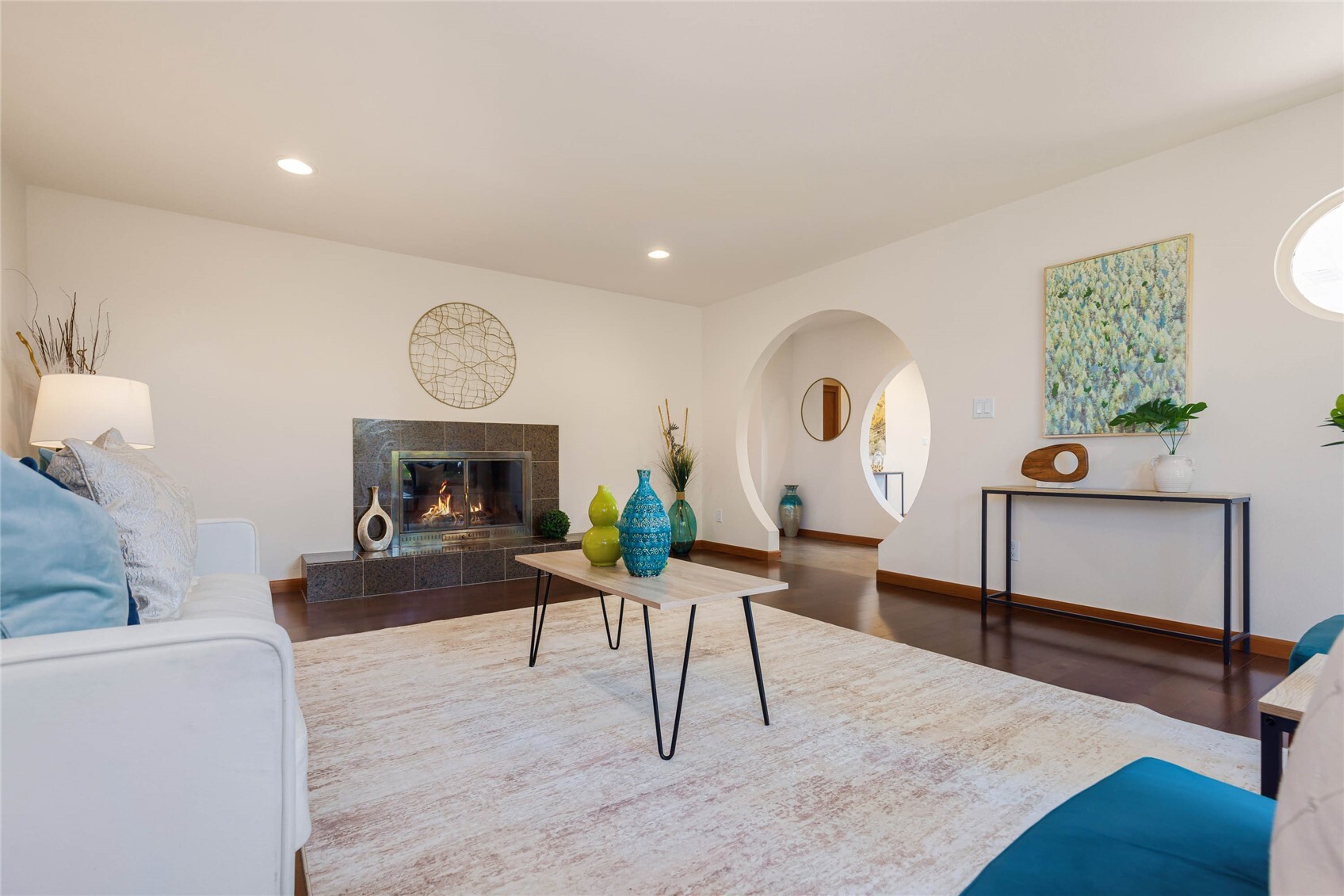11704 Palatine Avenue Property Photo 8